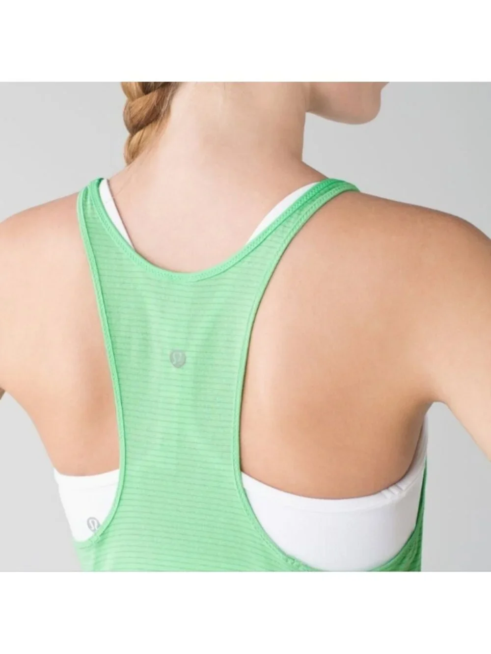 lululemon athletica seriously light™